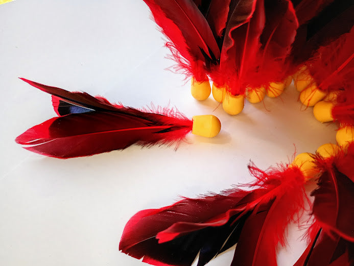 Rød/Sort Netsy bold (1 stk.)